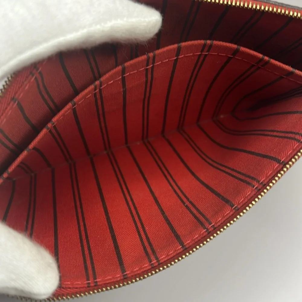 Louis Vuitton Neverfull Pochette Monogram Cherry - Picture 13 of 15